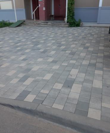 Укладка тротуарной плитки